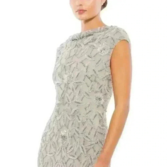 New MAC DUGGAL 93537 EMBELLISHED COWL BATEAU NECK CAP SLEEVE LIGHT GREY GOWN  Si - Picture 3 of 6